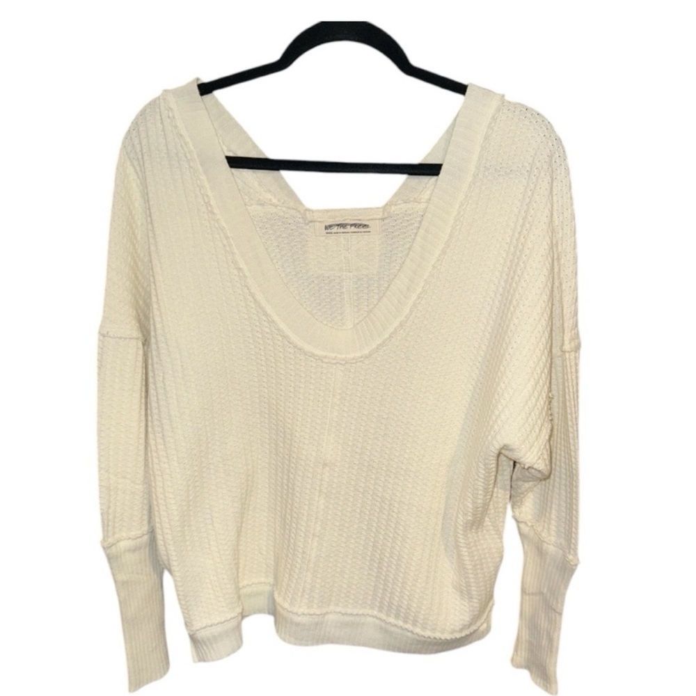 We The Free New Magic Thermal Top - NWOT - Picture 4 of 6